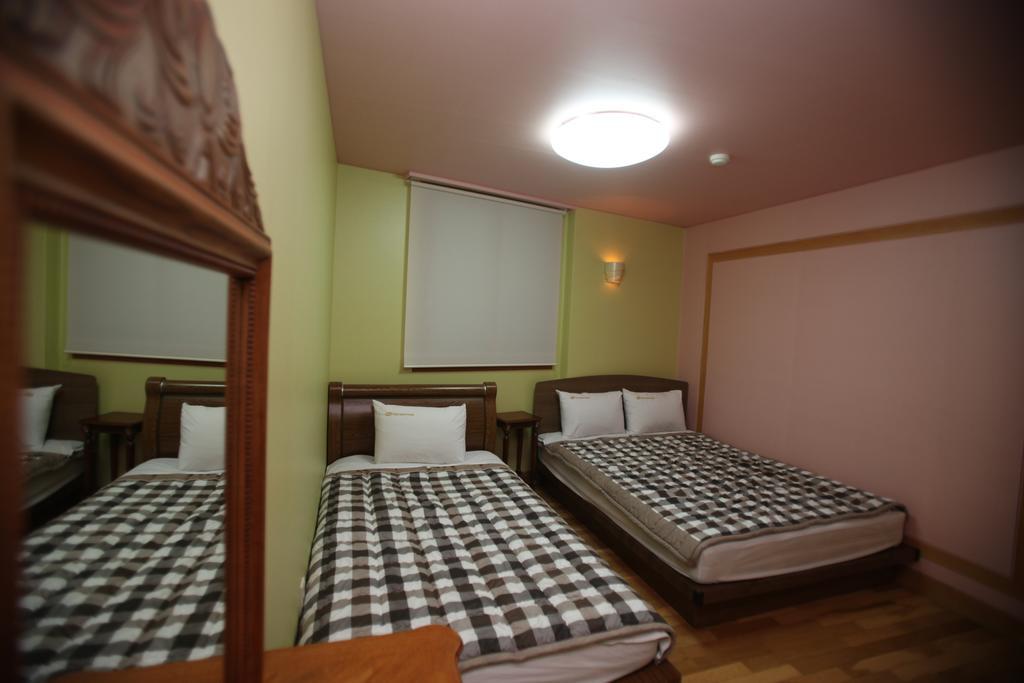 Hostel Lyndon Czedżu Pokój zdjęcie